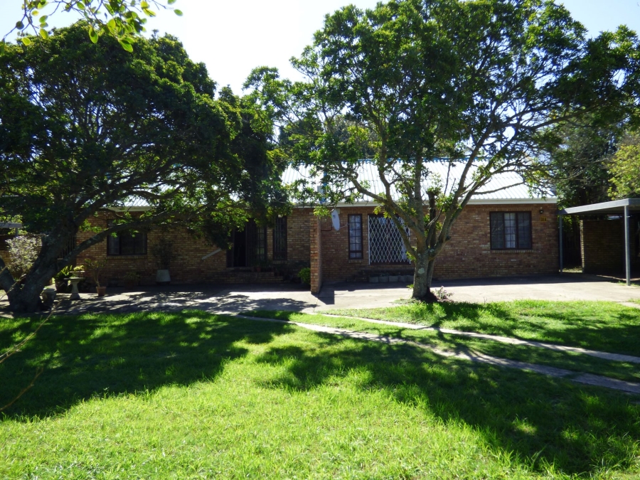 4 Bedroom Property for Sale in West Bank Eastern Cape